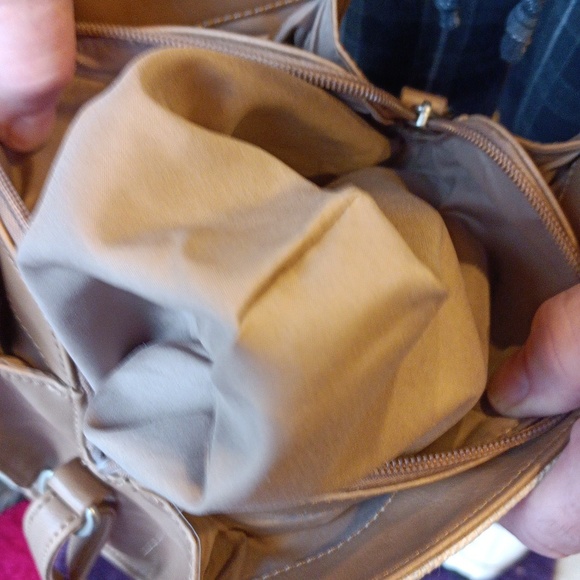 Beautiful Relic bag new without tags - Picture 6 of 8